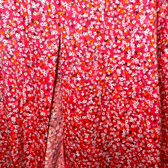 Dynamite Daisy Floral Satin Pink Slit Skirt, XS - Picture 3 of 3